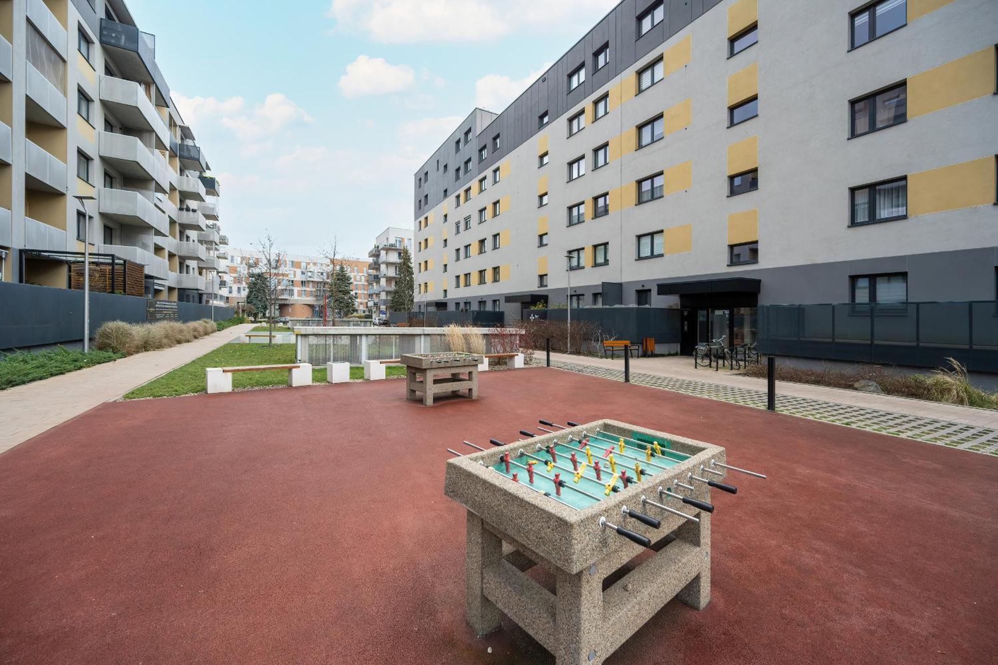 One Bedroom Nadodrze With Free Garage By Renters Apartment Wroclaw